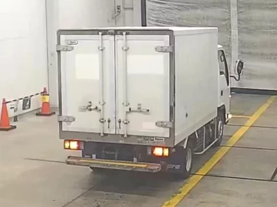Isuzu ELF