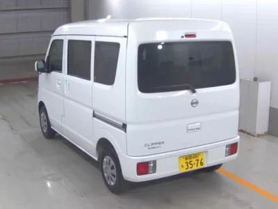Nissan CLIPPER VAN