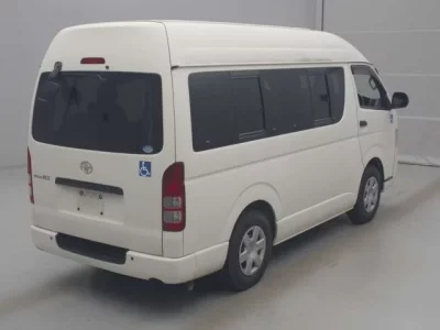 Toyota REGIUS ACE VAN