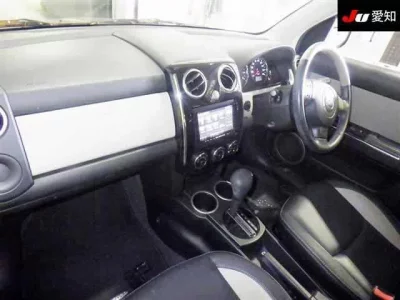 Mazda VERISA