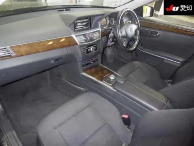 Mercedes-Benz E CLASS WAGON