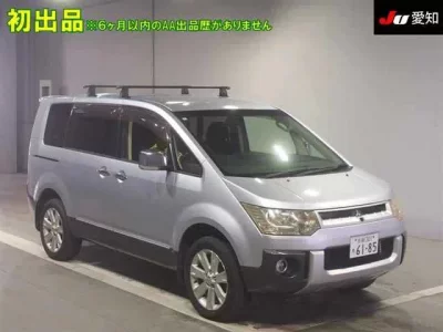 Mitsubishi DELICA D5