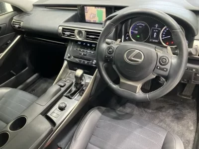 Lexus IS