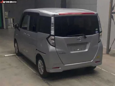 Toyota TANK