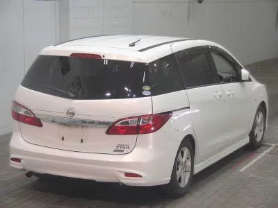 Nissan LAFESTA