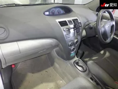 Toyota BELTA