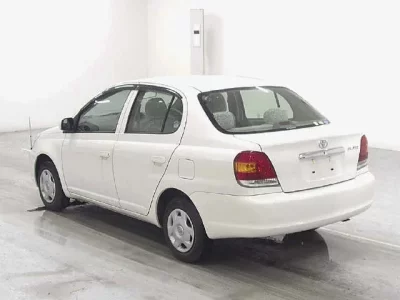 Toyota PLATZ