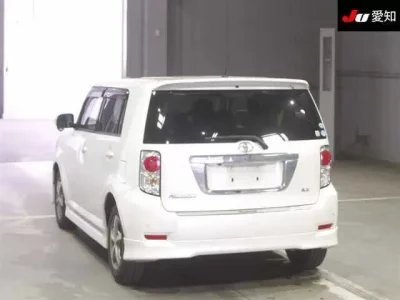 Toyota COROLLA RUMION