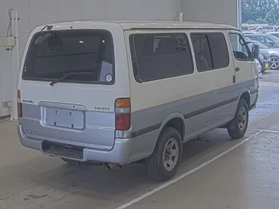 Toyota HIACE VAN