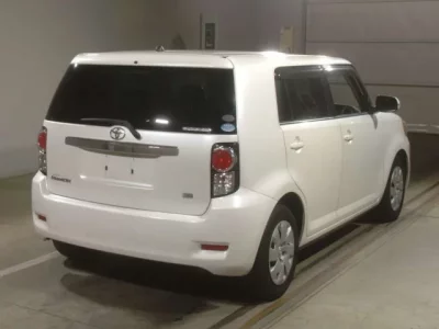 Toyota COROLLA RUMION