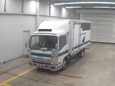 Isuzu ELF