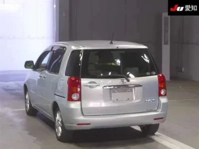 Toyota RAUM