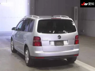 Volkswagen GOLF TOURAN