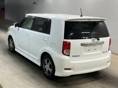 Toyota COROLLA RUMION