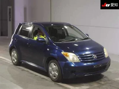 Toyota IST