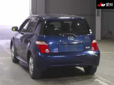 Toyota IST