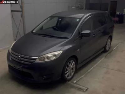 Nissan LAFESTA