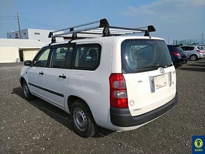 Toyota SUCCEED