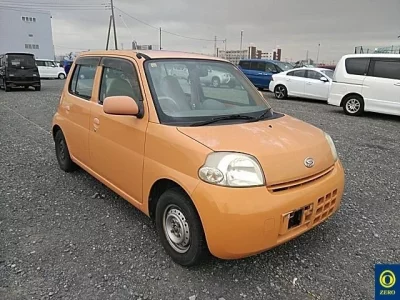 Daihatsu Esse