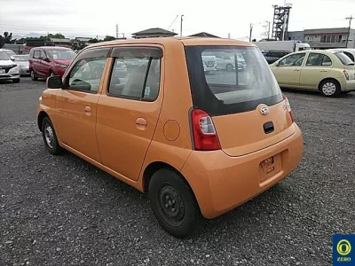 Daihatsu Esse