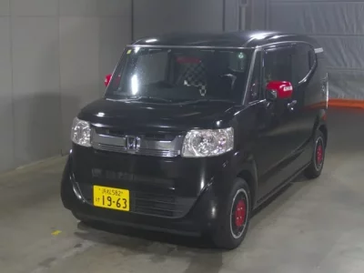 Honda N BOX SLASH