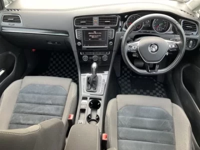 Volkswagen GOLF VARIANT