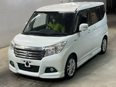 Mitsubishi DELICA D2