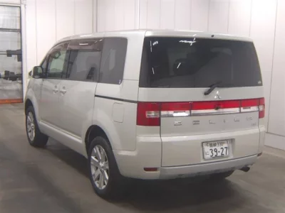 Mitsubishi DELICA D5