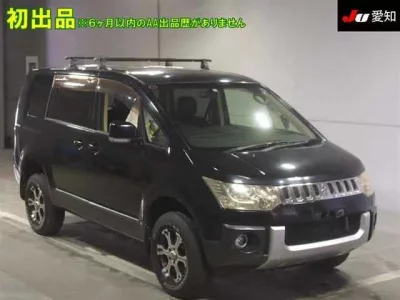 Mitsubishi DELICA D5