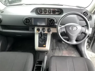 Toyota COROLLA RUMION