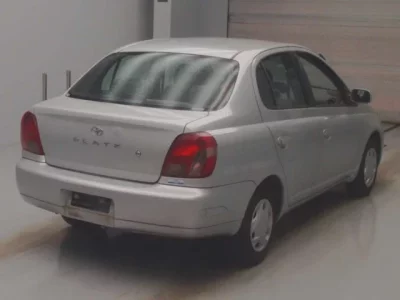 Toyota PLATZ