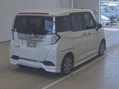 Toyota TANK