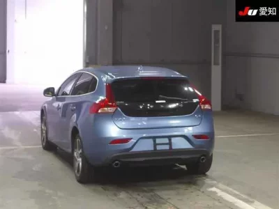 Volvo V40