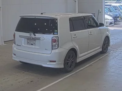 Toyota COROLLA RUMION