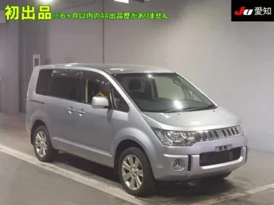 Mitsubishi DELICA D5