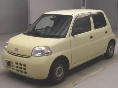 Daihatsu Esse