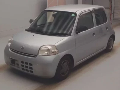 Daihatsu Esse