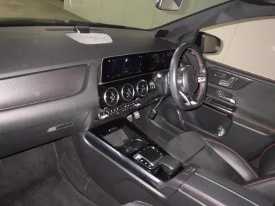 Mercedes-Benz B CLASS