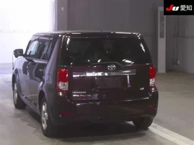 Toyota COROLLA RUMION