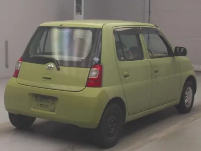 Daihatsu Esse