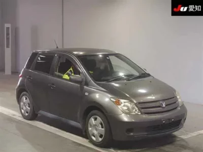 Toyota IST