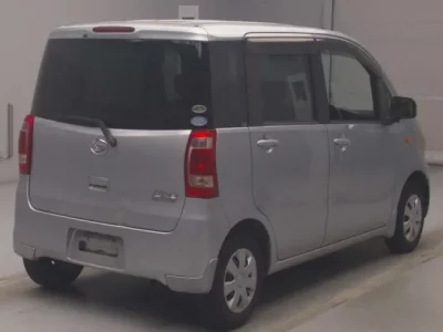 Daihatsu TANTO EXE