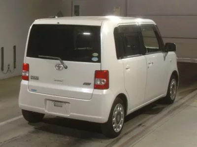 Toyota PIXIS SPACE