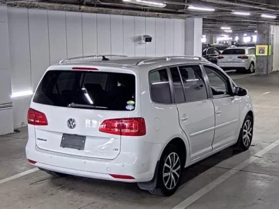 Volkswagen GOLF TOURAN
