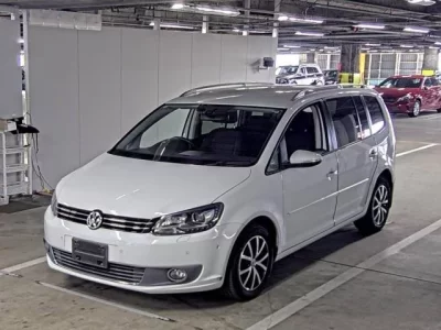 Volkswagen GOLF TOURAN