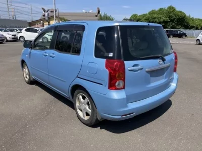 Toyota RAUM