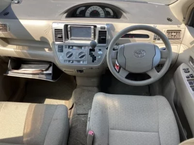 Toyota RAUM