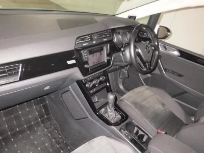 Volkswagen GOLF TOURAN