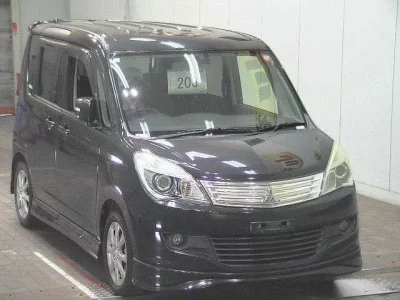 Mitsubishi DELICA D2