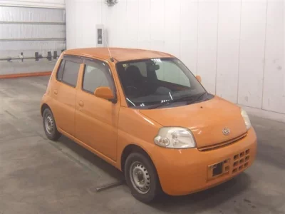 Daihatsu Esse